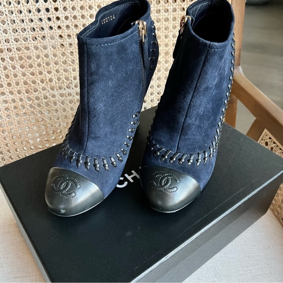 CHANEL Mark Suede Ankle Boots | G30104 | Navy & Black | Size 37 - Picture 2 of 10